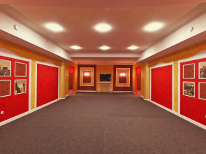 Отель Милана