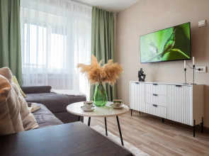 Квартира Семейная двушка у ЖД вокзала с двумя TV и кондиционером