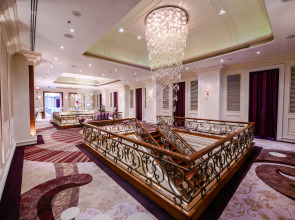 Отель Tower Club at lebua