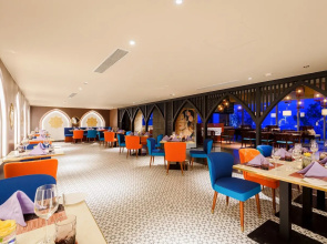 Отель The Empyrean Nha Trang