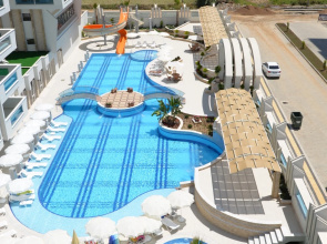 Towers Plaza Apartments