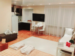 Апартаменты Тихая студия 33кв.м,джакузи,рядом станция подземного трамвая и ТЦ