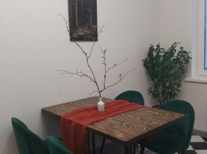 Trekhkomnatnaya V Etno Stile Flat