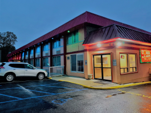 Red Carpet Inn & Suites Hotel