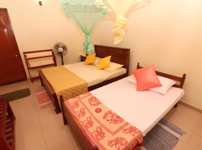 Yoho Granary Homestay Mini-Hotel