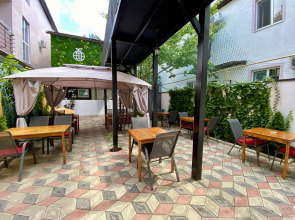 Гостевой дом Green Wall