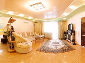 Na ulitse 70 Let Oktyabrya 16/4 Flat