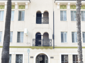 Greenleaf Hotel