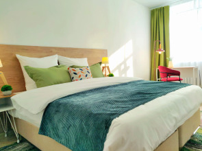 Апартаменты на улице Маршала Бирюзова 18