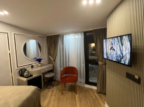 Отель The Galata Aramis