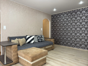 Bolshaya trekhkomnatnaya kvartira Flat