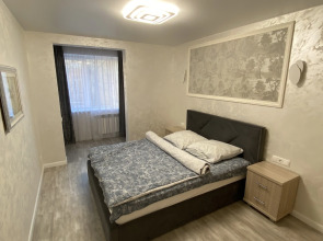 Квартира на Танкистов 80а