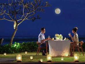 Отель Maya Sanur Resort & Spa