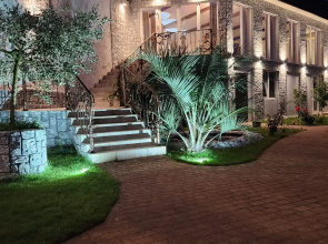 V Siriuse s Vidom na More i Olimpiyskiy Park Apartments