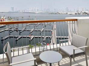 Отель Vida Creek Harbour