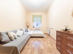 Апартаменты Comfort Home на 10 гостей на Карла Маркса 39