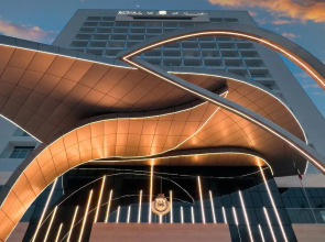 Курортный отель Royal M Al Aqah Beach Resort by Gewan