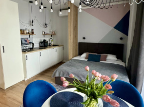 Апартаменты Синяя Студия с Панорамным Окном