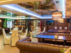 Отель Shine House