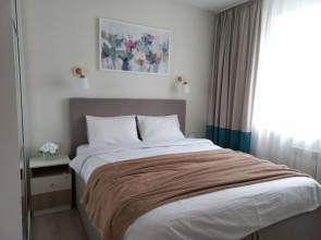 Kak Doma, Tolko Luchshe Flat