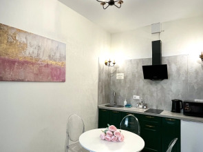 Апартаменты Центр, Апартаменты с камином и огромной ванной