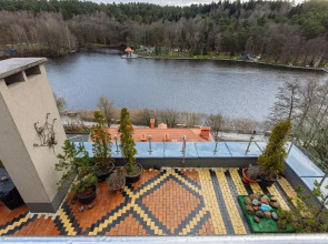 Апартаменты На берегу озера Тихое