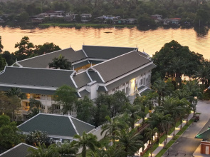 Kalanan Riverside Resort