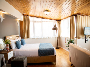 Отель Galapera Hotel
