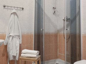 Отель Репин