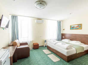 Отель Алмаз