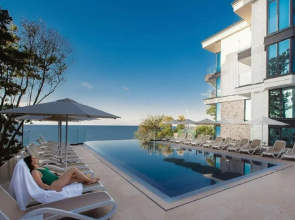 Luchezarny Lyuks Apartments