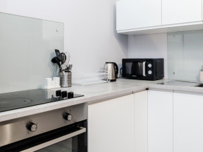 Апартаменты Жуковского 1/2/10 с2 (102)