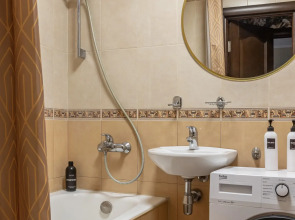 Квартира с кинопроектором пешком по Арбату до Кремля