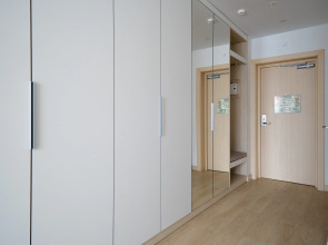 Апартаменты Live Here and Now