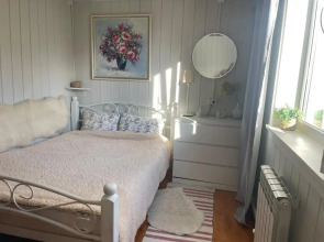 Частный дом Домик у воды