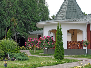 Отель Центр Отдыха "Радуга Плюс"