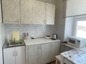 Na naberezhnoy Flat