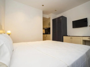 Апарт-отель Channel Suites