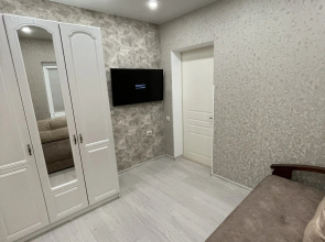 Crystal Private House