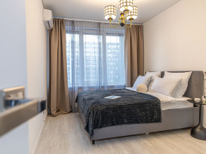 4flats MONOCHROME Квартира у набережной Невы в ЖК бизнес-класса