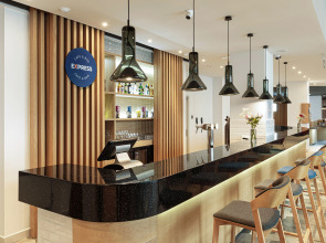 Holiday Inn Express - Astana