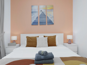 Апартаменты Unique & Stylish High Floor close to Marine Club