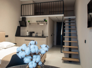 242 Stilnaya Dvukhurovnevaya Studiya S Vidom Na More I Palmy Flat