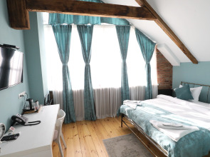 Отель История Тбилиси