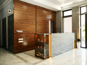 Отель Parklane