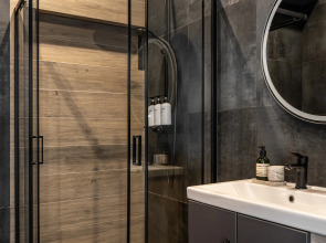 Квартира Moscow Deluxe Apartments Soho Luxury Loft