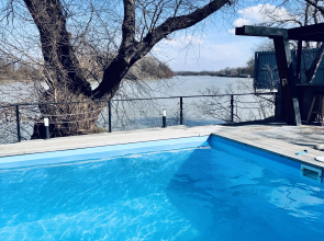 U Reki Rakhat Private house