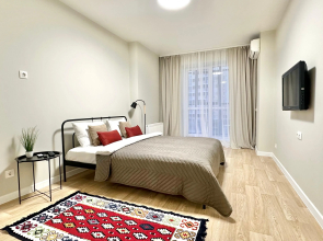 Komfortnyye v ZhK Grand Avenyu Apartments