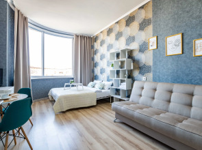 Апартаменты Stepanenkov на Степана Разина 2 (96/1)