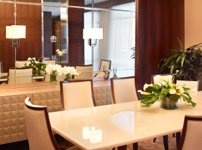 Отель Ренессанс Минск Конгресс и СПА Центр